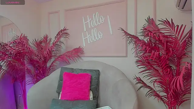 Snapshot of Maristxxr chatting on February 24, 2025, 7:19 pm Maristxxr online show from February 24, 2025, 7:19 pm