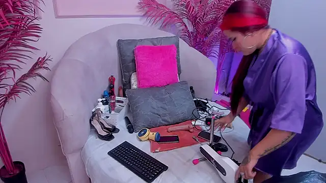 Snapshot of Maristxxr chatting on February 26, 2025, 7:27 pm Maristxxr online show from February 26, 2025, 7:27 pm