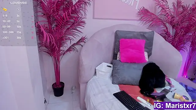 Snapshot of Maristxxr chatting on March 14, 2025, 7:34 pm Maristxxr online show from March 14, 2025, 7:34 pm