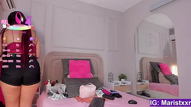 Snapshot of Maristxxr chatting on December 5, 2025, 7:43 pm Maristxxr online show from December 5, 2025, 7:43 pm