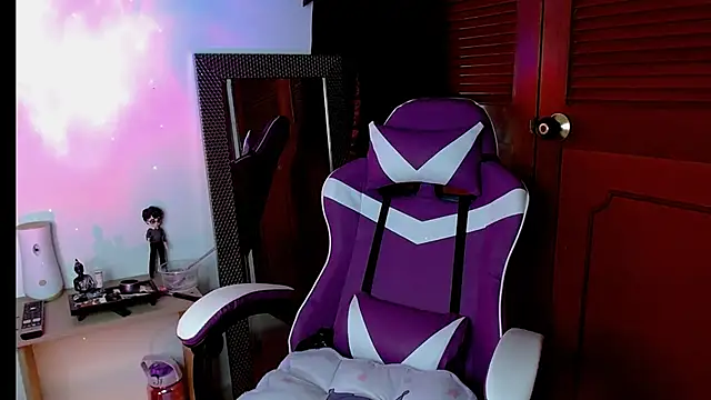 Snapshot of kendallsweet7 chatting on March 17, 2025, 1:03 am kendallsweet7 online show from March 17, 2025, 1:03 am