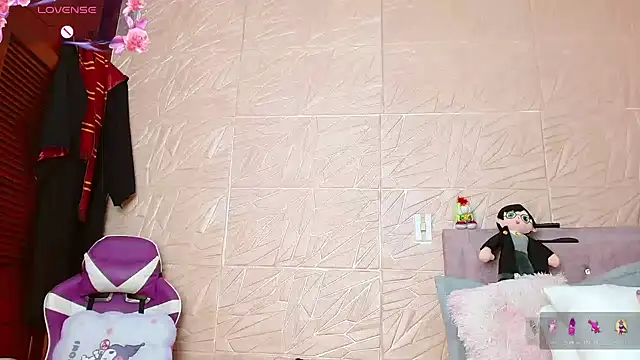 Snapshot of kendallsweet7 chatting on November 6, 2025, 7:48 pm kendallsweet7 online show from November 6, 2025, 7:48 pm