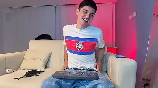 Snapshot of bastia_noooo chatting on December 12, 2024, 1:53 am bastia noooo online show from December 12, 2024, 1:53 am