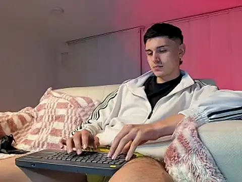 Snapshot of bastia_noooo chatting on January 28, 2025, 6:38 am bastia noooo online show from January 28, 2025, 6:38 am