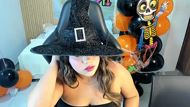 samy 19  online show from November 1, 2025, 11:01 am