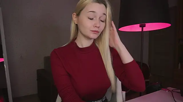 Snapshot of Lisa_003 chatting on January 19, 2025, 4:54 am Lisa 003 online show from January 19, 2025, 4:54 am