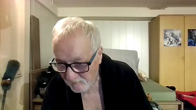 Sammy1660 online show from November 3, 2025, 5:14 pm