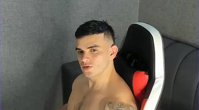 Snapshot of Ricardogo19 chatting on January 29, 2025, 3:22 am Ricardogo19 online show from January 29, 2025, 3:22 am