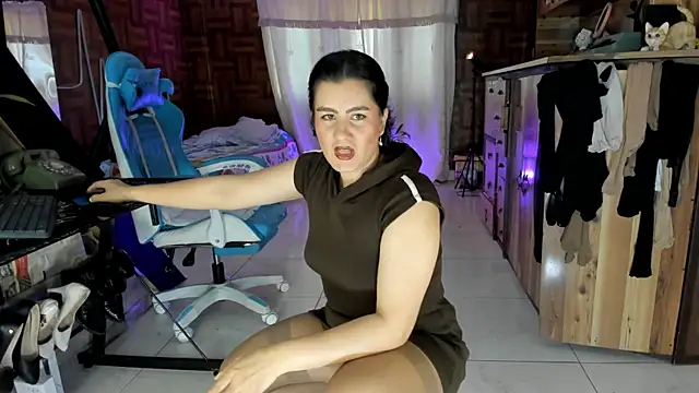 Snapshot of Cristina_Vanegas631 chatting on July 8, 2026, 7:07 pm Cristina Vanegas631 online show from July 8, 2026, 7:07 pm
