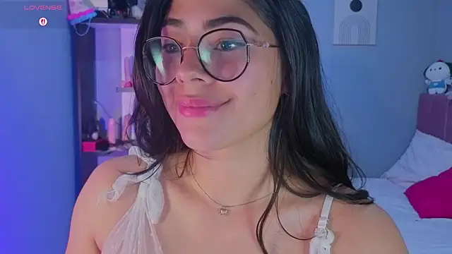 LoaLuxury online show from March 28, 2026, 3:22 pm