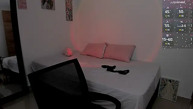 Agatha Vixen online show from December 2, 2025, 1:28 pm