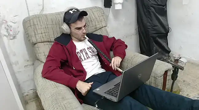 erikamavrik online show from January 15, 2025, 4:43 pm