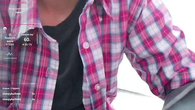 Snapshot of yourcuteneighbourr chatting on November 18, 2025, 3:01 am yourcuteneighbourr online show from November 18, 2025, 3:01 am