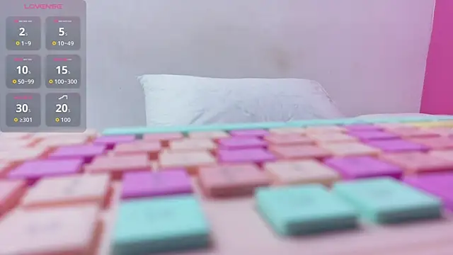 yourcuteneighbourr online show from February 20, 2026, 2:41 am