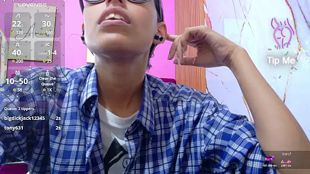 yourcuteneighbourr online show from April 8, 2026, 3:06 am