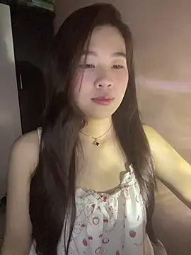 Snapshot of Bae1103 chatting on April 10, 2026, 9:30 pm Bae1103 online show from April 10, 2026, 9:30 pm