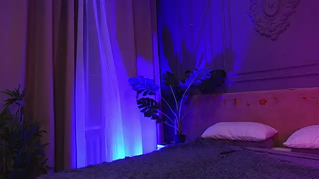 Liv Fay online show from October 23, 2025, 4:50 pm