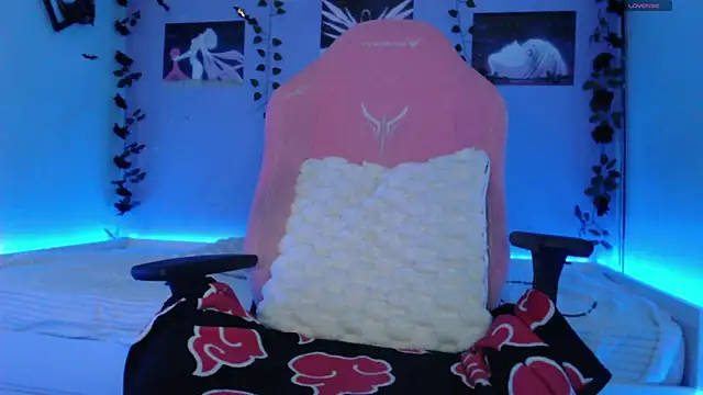 Scarlettsrorm online show from February 17, 2025, 5:04 am