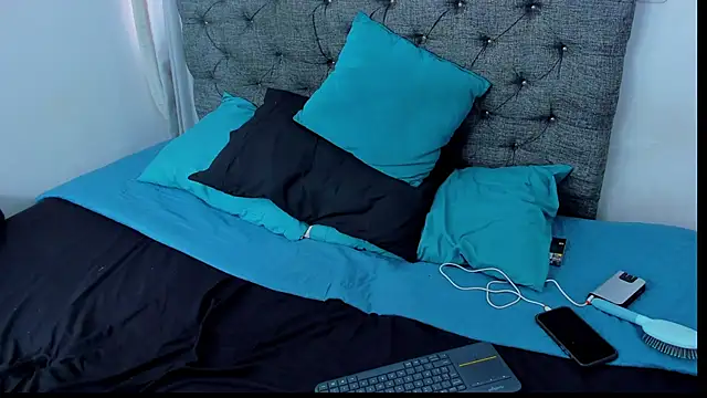 dominic smith  online show from December 16, 2024, 9:52 pm