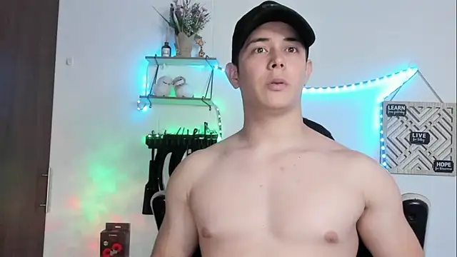 Alan hadid1 online show from February 10, 2025, 12:41 am