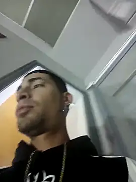 DrakeNeumann online show from October 25, 2025, 2:41 am