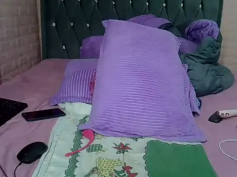 Snapshot of sexybree_ chatting on October 27, 2025, 10:47 pm sexybree online show from October 27, 2025, 10:47 pm