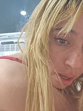 Snapshot of Massa8 chatting on December 13, 2024, 6:49 pm Massa8 online show from December 13, 2024, 6:49 pm