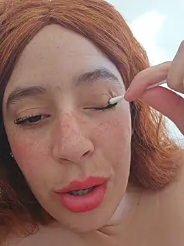 Snapshot of Massa8 chatting on February 18, 2025, 11:33 am Massa8 online show from February 18, 2025, 11:33 am