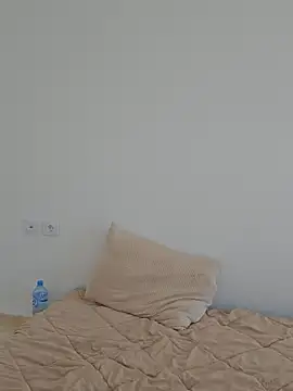 Snapshot of Massa8 chatting on February 19, 2025, 10:01 am Massa8 online show from February 19, 2025, 10:01 am