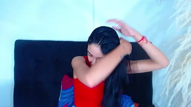 Snapshot of srta_luciana chatting on June 1, 2026, 12:07 pm srta luciana online show from June 1, 2026, 12:07 pm