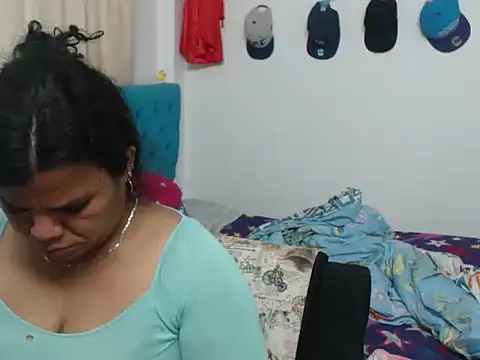 Snapshot of Boycuriousxxx chatting on February 19, 2025, 10:34 am Boycuriousxxx online show from February 19, 2025, 10:34 am