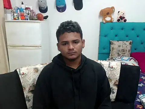 Snapshot of Boycuriousxxx chatting on February 24, 2025, 12:37 pm Boycuriousxxx online show from February 24, 2025, 12:37 pm