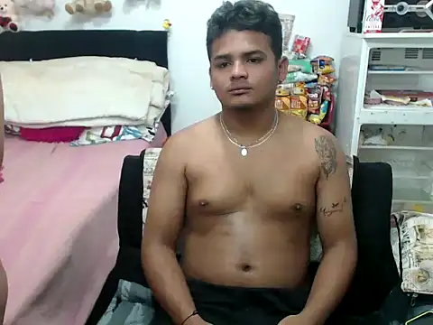 Snapshot of Boycuriousxxx chatting on March 6, 2025, 11:36 am Boycuriousxxx online show from March 6, 2025, 11:36 am