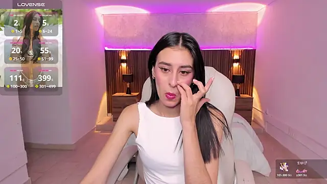 Snapshot of karlaa_james chatting on April 20, 2026, 11:02 am karlaa james online show from April 20, 2026, 11:02 am