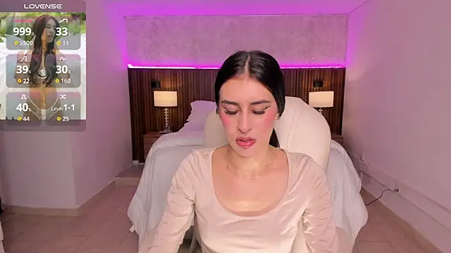 Snapshot of karlaa_james chatting on May 25, 2026, 11:05 am karlaa james online show from May 25, 2026, 11:05 am