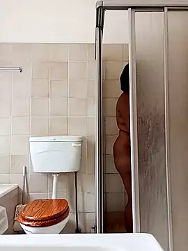 Snapshot of Sexymamibo chatting on December 19, 2024, 1:07 pm Sexymamibo online show from December 19, 2024, 1:07 pm