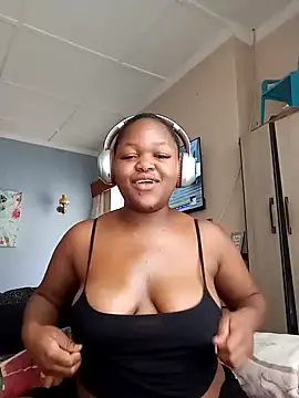 Snapshot of Sexymamibo chatting on March 18, 2025, 12:14 pm Sexymamibo online show from March 18, 2025, 12:14 pm