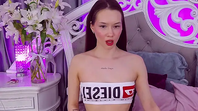 Snapshot of KateVon chatting on March 23, 2025, 6:47 am KateVon online show from March 23, 2025, 6:47 am