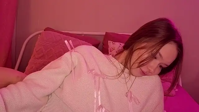 Snapshot of KateVon chatting on November 9, 2025, 10:46 am KateVon online show from November 9, 2025, 10:46 am