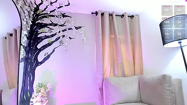 Miranda doll  online show from February 4, 2026, 12:33 pm