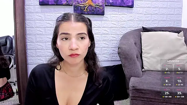Snapshot of Miranda_doll_ chatting on April 18, 2026, 12:20 pm Miranda doll online show from April 18, 2026, 12:20 pm