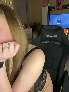 Snapshot of Lexi_noah chatting on December 12, 2024, 7:37 pm Lexi noah online show from December 12, 2024, 7:37 pm