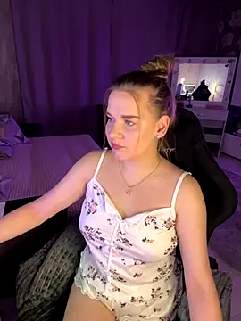 Snapshot of Lexi_noah chatting on September 24, 2025, 9:40 pm Lexi noah online show from September 24, 2025, 9:40 pm