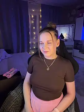 Lexi noah online show from December 19, 2025, 9:33 pm