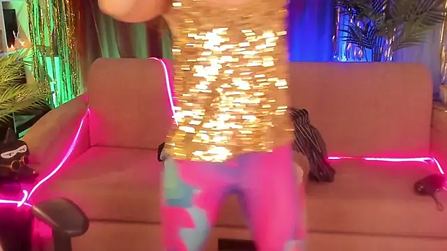 April o Nill online show from January 6, 2026, 1:04 pm