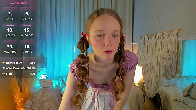  Rose Charming  online show from March 3, 2025, 12:59 am