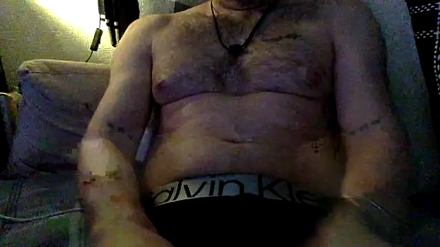 Stardrew123 online show from April 11, 2026, 9:41 pm