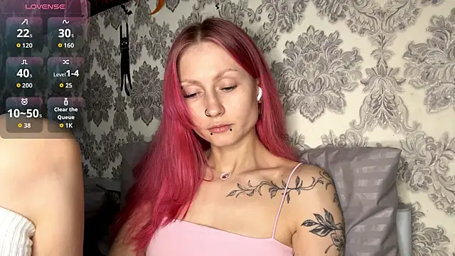 MarthaGees online show from December 4, 2025, 4:27 pm