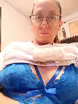 miss hanna07 online show from October 28, 2025, 4:53 pm