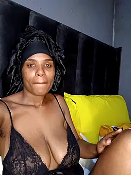 Snapshot of SexySlenderLexy chatting on March 30, 2026, 6:14 am SexySlenderLexy online show from March 30, 2026, 6:14 am